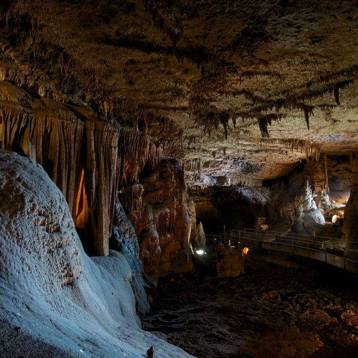 Blanchard Springs Mağaraları