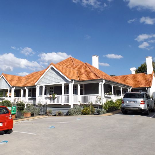 Lyndhurst, Clayfield