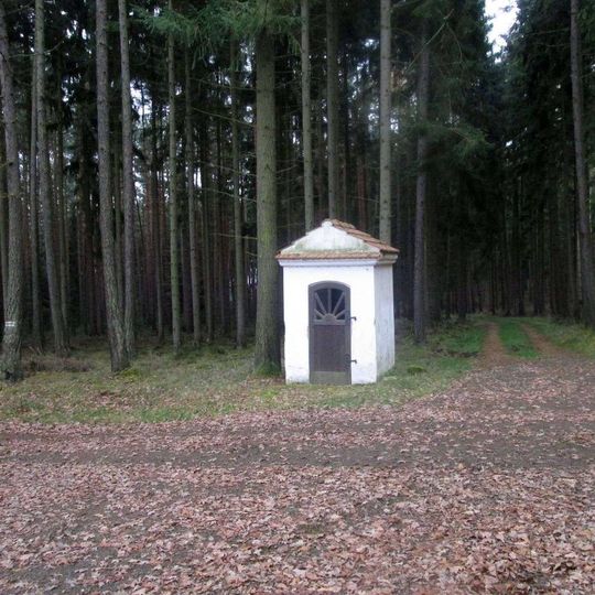 Kaplička u Nového Dvora západně od Heřmanovy Huti