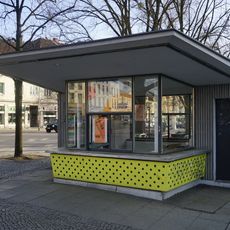 Kiosk mit Terrasse
