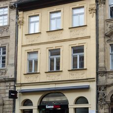 Wohn- und Geschäftshaus