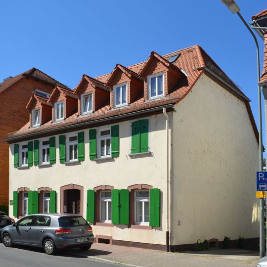 Kelsterbacher Straße 8