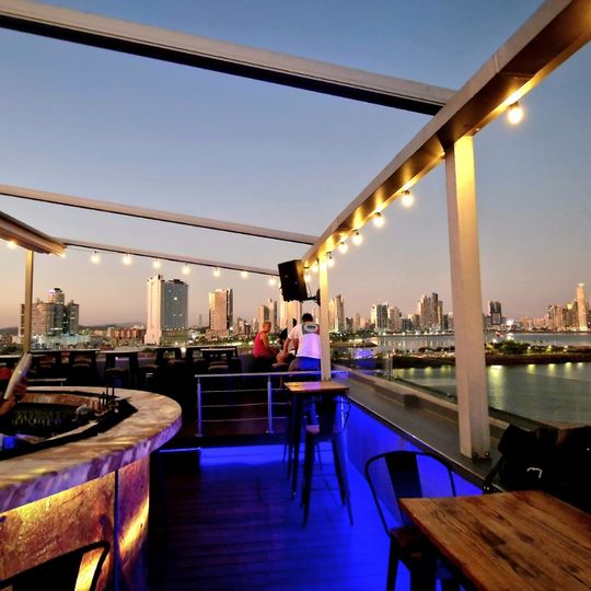 Sama Sky Lounge