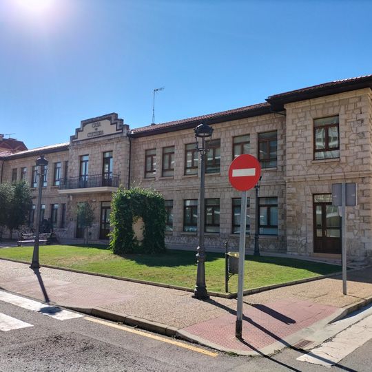 Biblioteca Pública Municipal de Villarcayo de Merindad de Castilla la Vieja