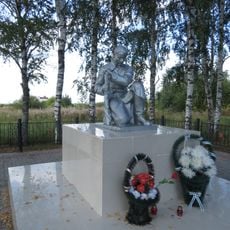 Братская могила советских воинов, погибших в боях с фашистами (Вараксино)