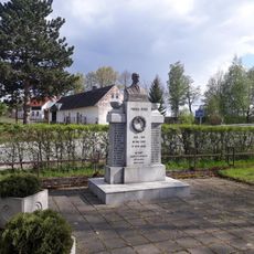 Pomník padlým v Lásenici