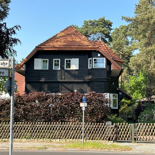 Wohnhaus Frohnauer Straße 144