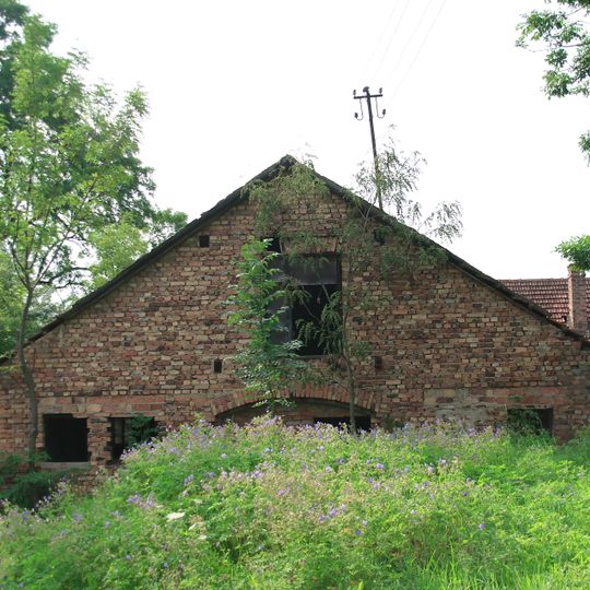 Budynek gospodarczy II