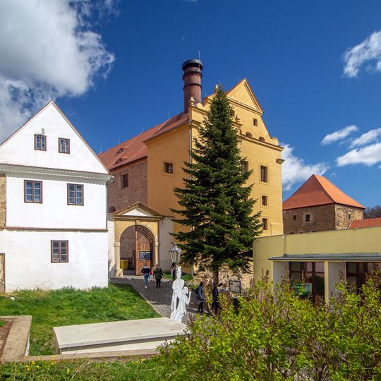 Úštěk Castle