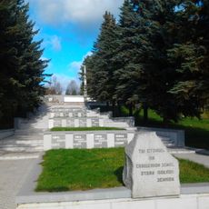 Мемориальный комплекс в честь воинов 49-й армии, погибших в боях с немецко-фашистскими захватчиками при обороне Москвы в октябре-декабре 1941 г. (Кремёнки)