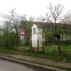 Boží muka ve Tchořovicích u železničního přejezdu