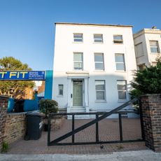 207, Clapham Road Sw9