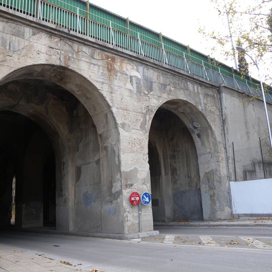 Viaducto de los Quince Ojos