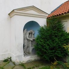 Socha anděla u kostela svatého Pankráce v Praze