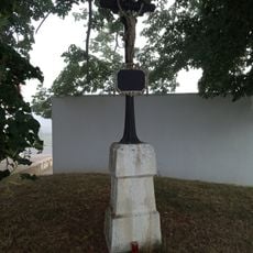 Křížek u pumpy Benzina u Střechova nad Sázavou