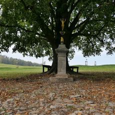 Kříž na jižním okraji Arnultovic