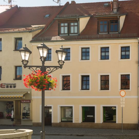 Wohnhaus in geschlossener Bebauung Markt 23