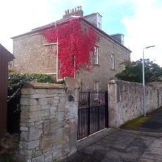 Kelso, The Knowes, Abbey Bank