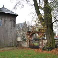 Pozostałości zespołu kościelnego w Gołczy