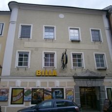 Bürgerhaus mit Teil der inneren Stadtmauer und Zwinger