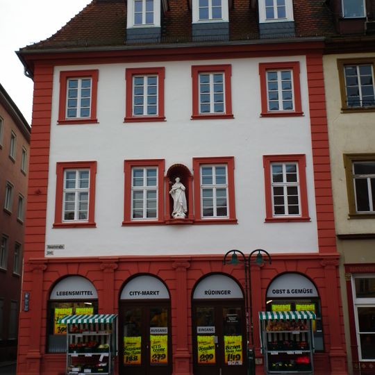 Wohn- und Geschäftshaus Hauptstraße 198