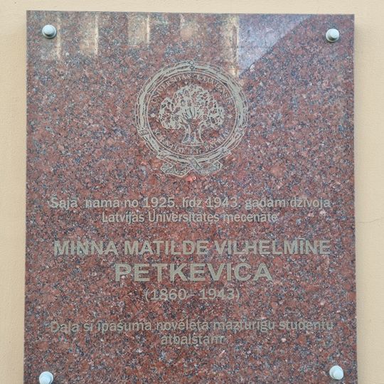 Commemorative plaque to Minna Matilde Vilhelmine Petkevica
