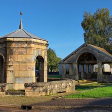 Grande fontaine de Frasne-le-Château