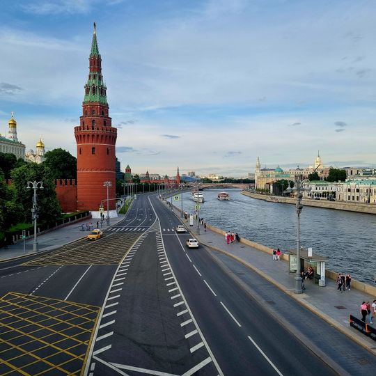 Kremlyovskaya Embankment