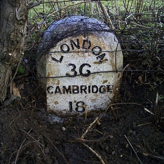 Milestone, roadside at TL5232032550