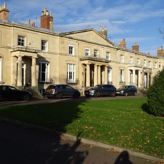 1-23 Lansdown Parade