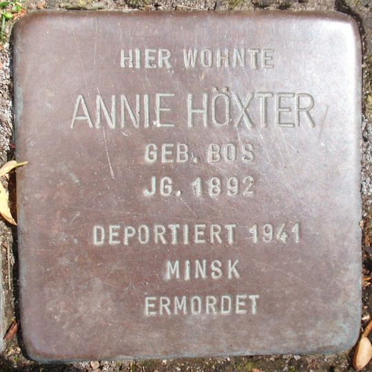 Stolperstein dedicated to Annie Höxter