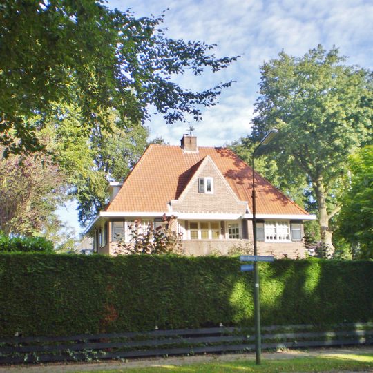 Nicolaas Beetslaan 14