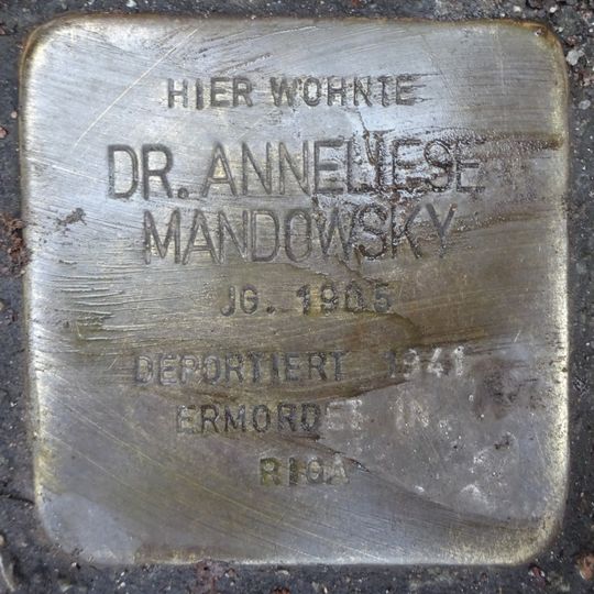 Stolperstein dedicated to Anneliese Mandowsky