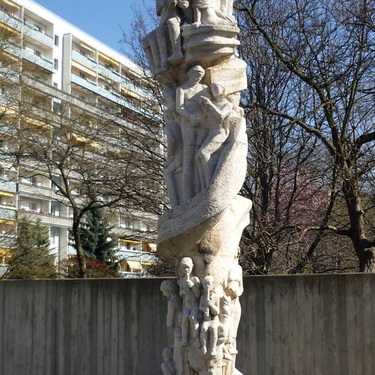 Reliefsäule Sozialistische Persönlichkleiten