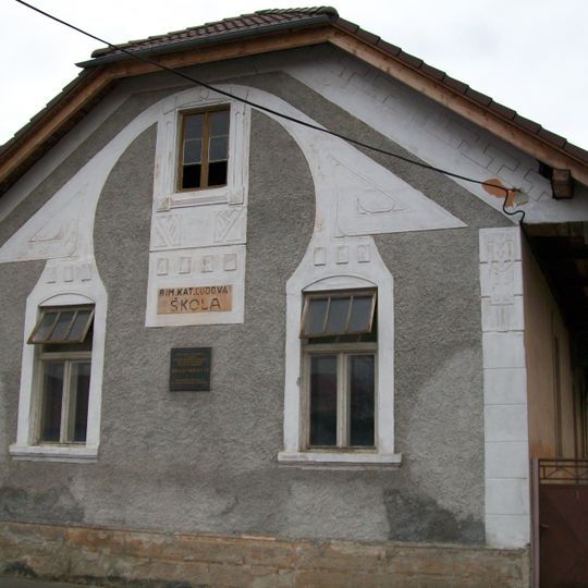 Rodný dom Mikuláš. Moyzesa, škola pamätná