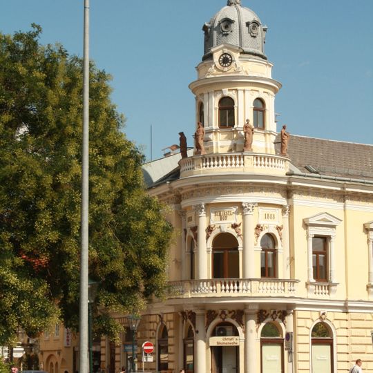 Wohn- und Geschäftshaus, Schiestlhof