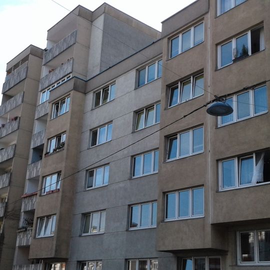 Wohnhausanlage Salisstraße 5-15