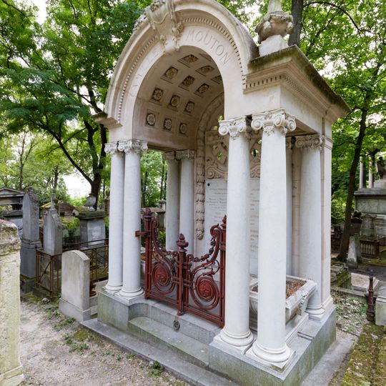 Grave of Mouton