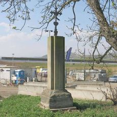 Kříž na rozcestí silnice do Suché