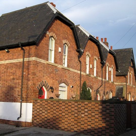 1-7, Lingwell Gate Lane