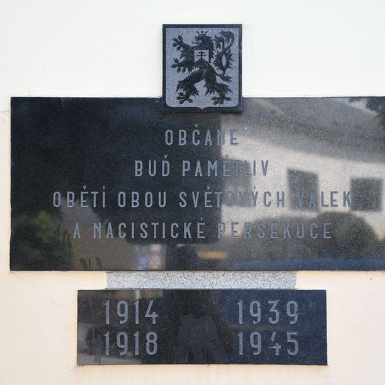 Pamětní deska obětem obou světových válek ve Světlé nad Sázavou