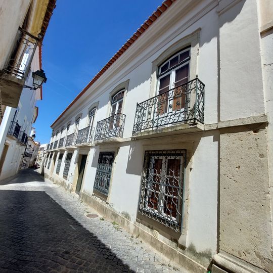 Casa na Rua Grande , 57