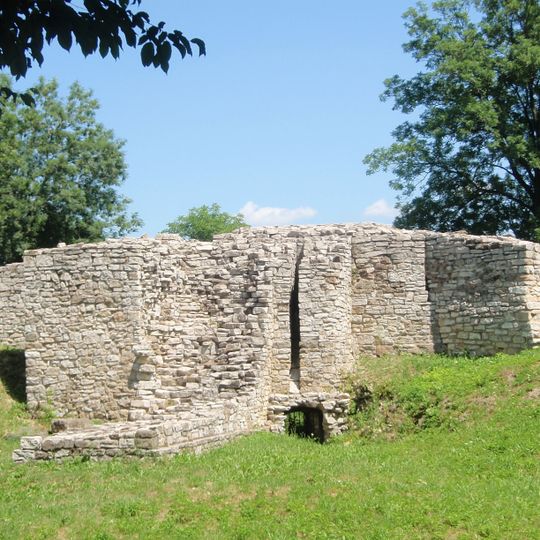 Zamek biskupów krakowskich w Sławkowie