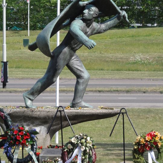 Jan van Hoofmonument