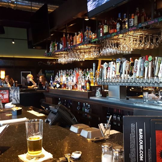 Bar Louie