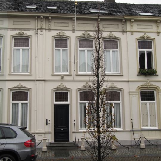 Woonhuis is gebouwd in eclectische stijl