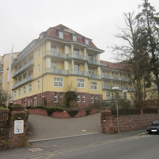 Bismarckstraße 68; 70