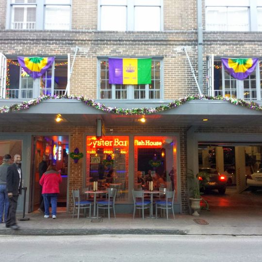 Mr. Ed's Oyster Bar & Fish House, Bienville