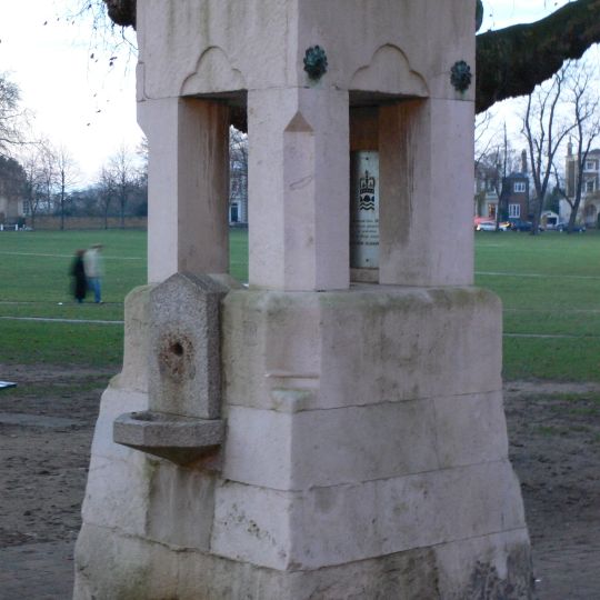 Drinking fountain at south corner of The Green