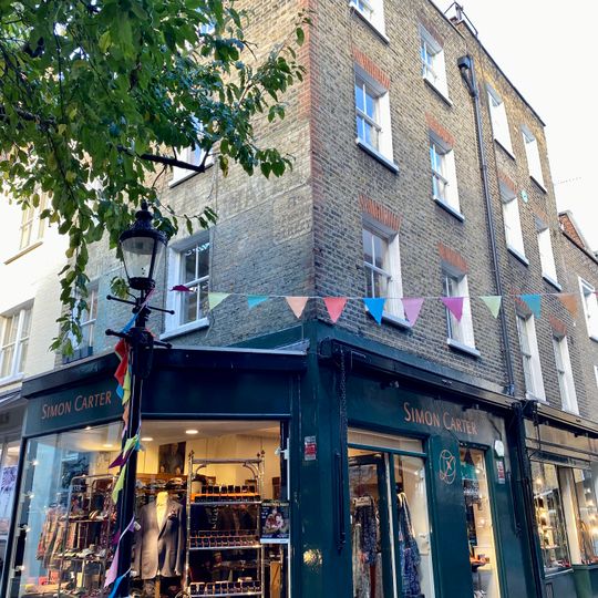 32 And 34, Shepherd Market W1